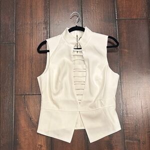 Elegant White Sleeveless Top